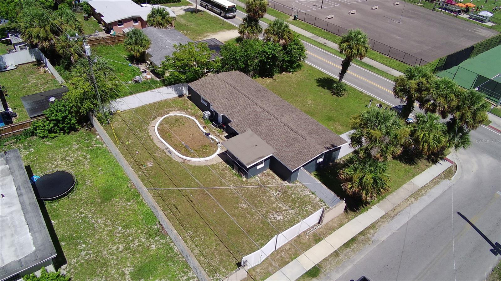 852 Derbyshire, Daytona Beach, FL 32117