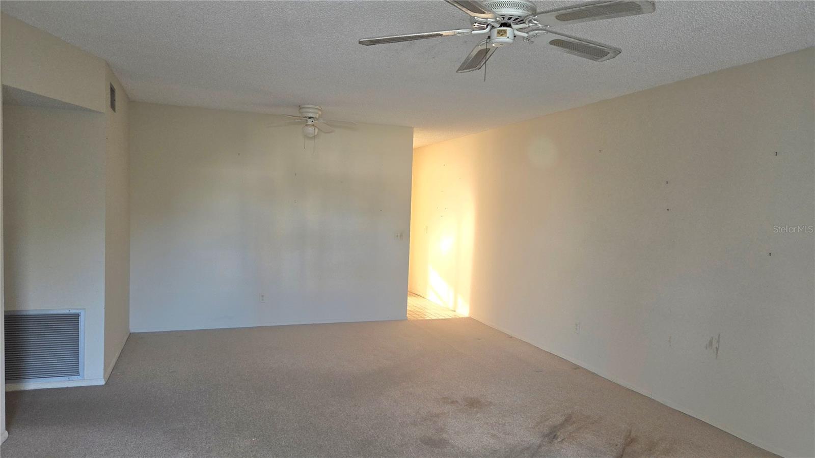 2402 Ecuadorian Unit 48, Clearwater, FL 33763