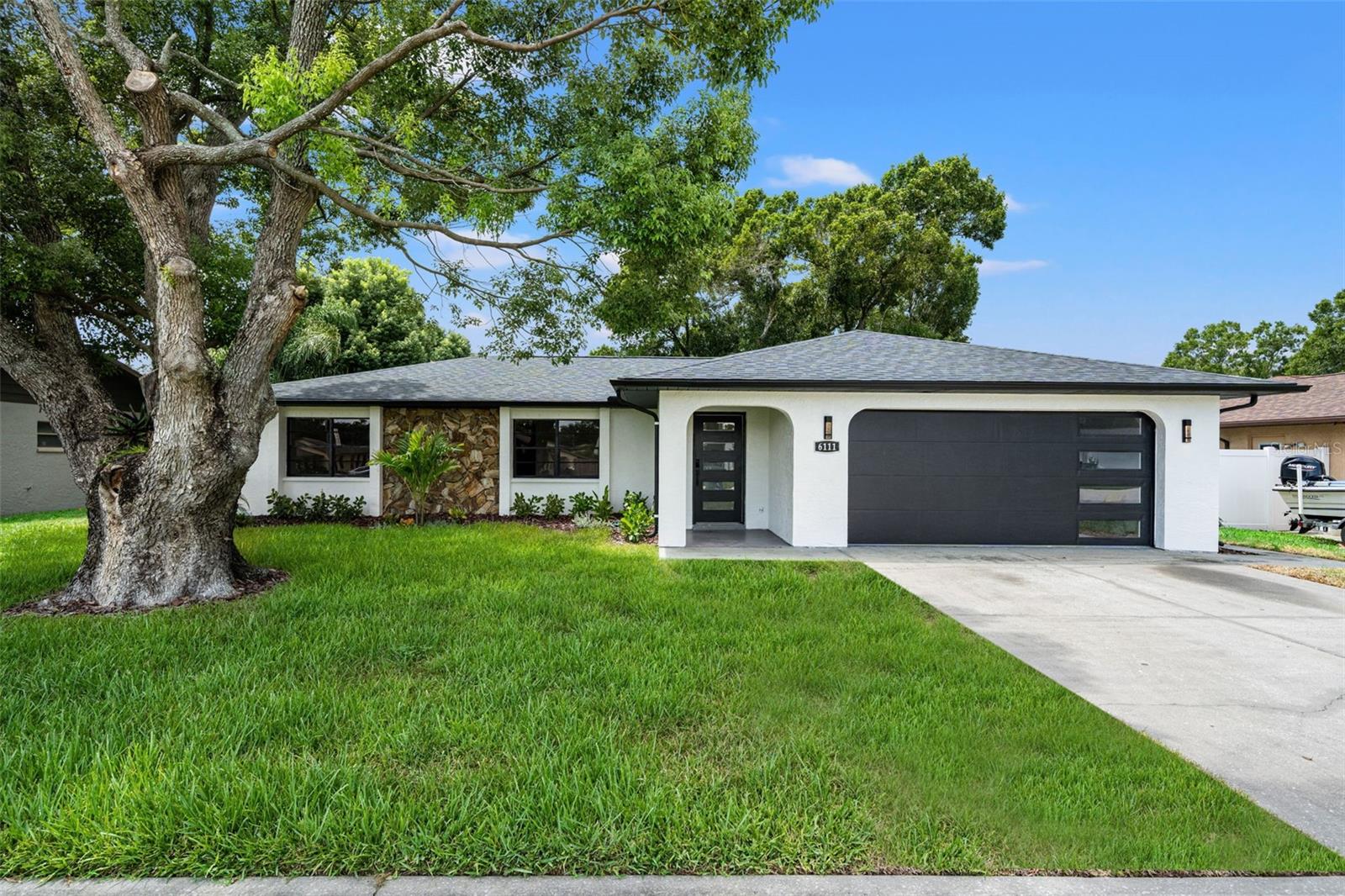 6111 18th, Zephyrhills, FL 33542