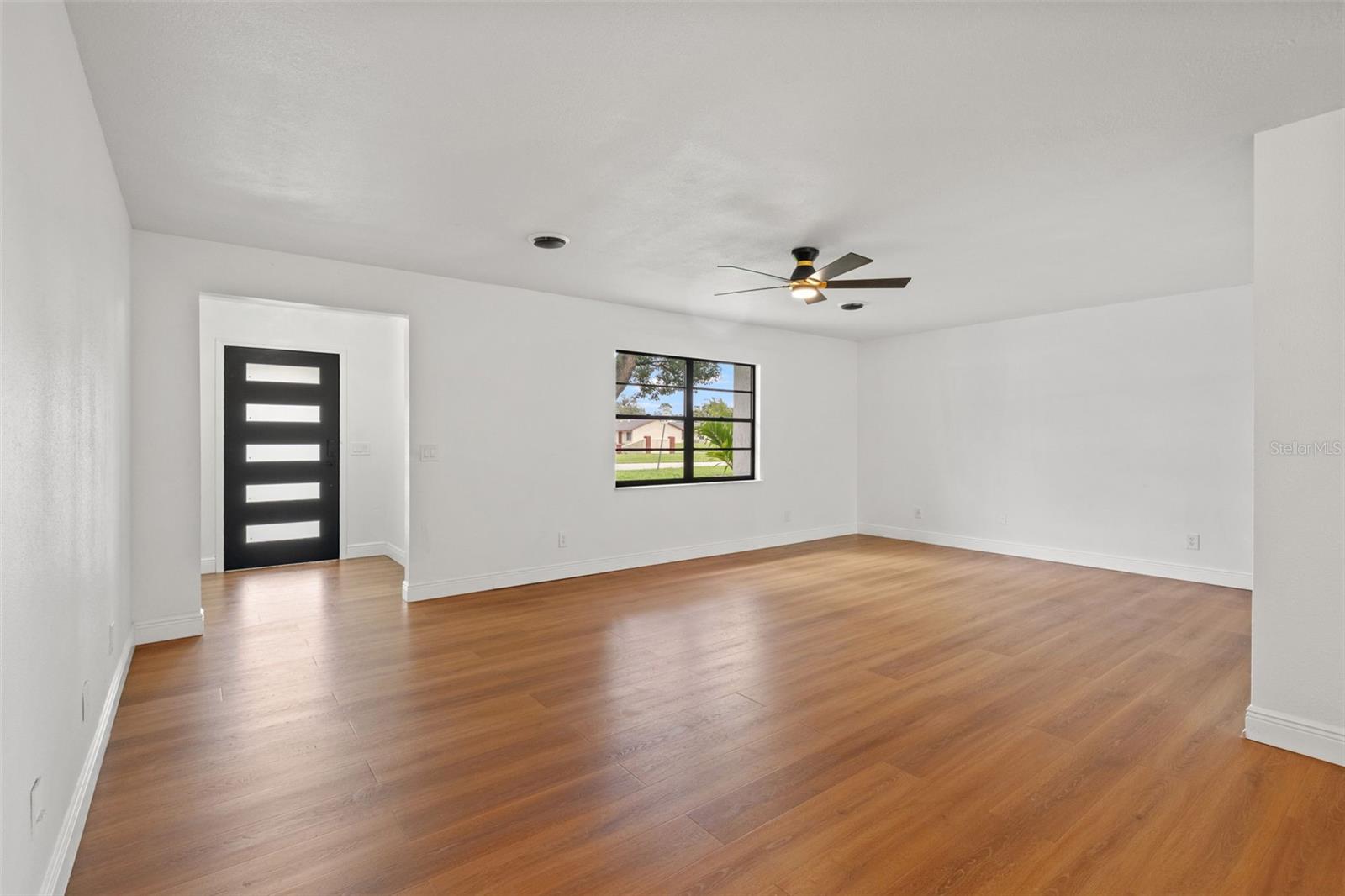 6111 18th, Zephyrhills, FL 33542