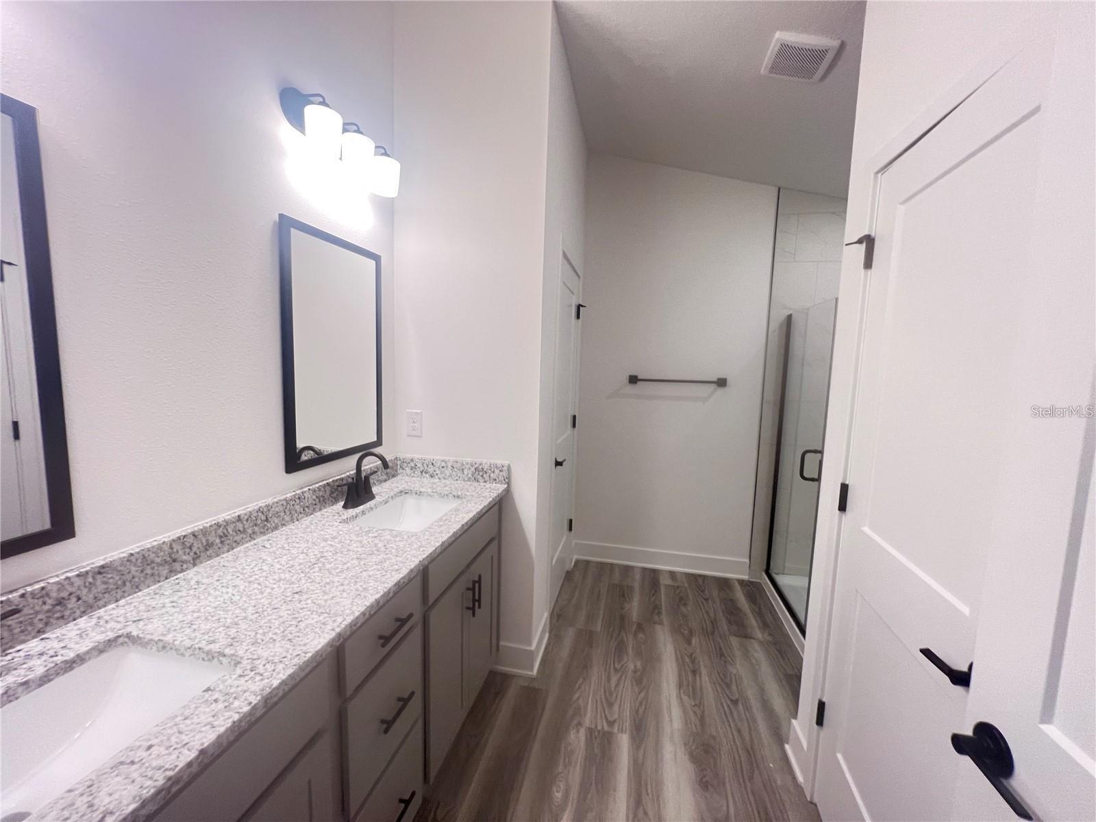 3520 Grumman, Lakeland, FL 33810