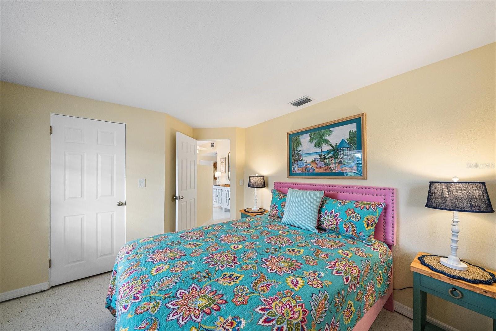270 Seminole, Venice, FL 34293