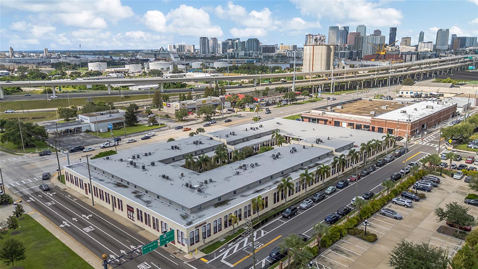 2001 2nd Unit 27, Tampa, FL 33605