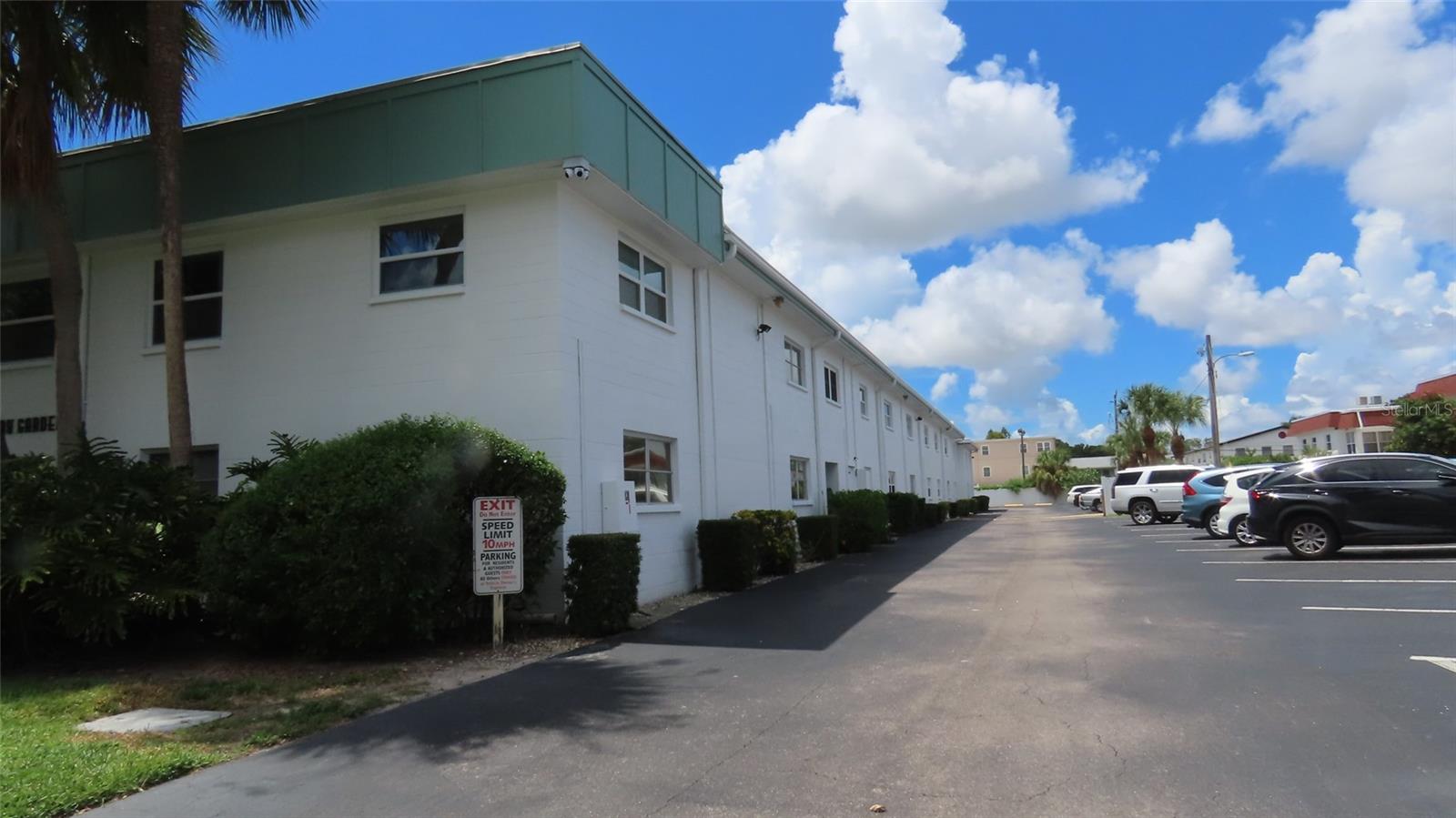 3100 Hartford Unit 129, St Petersburg, FL 33713