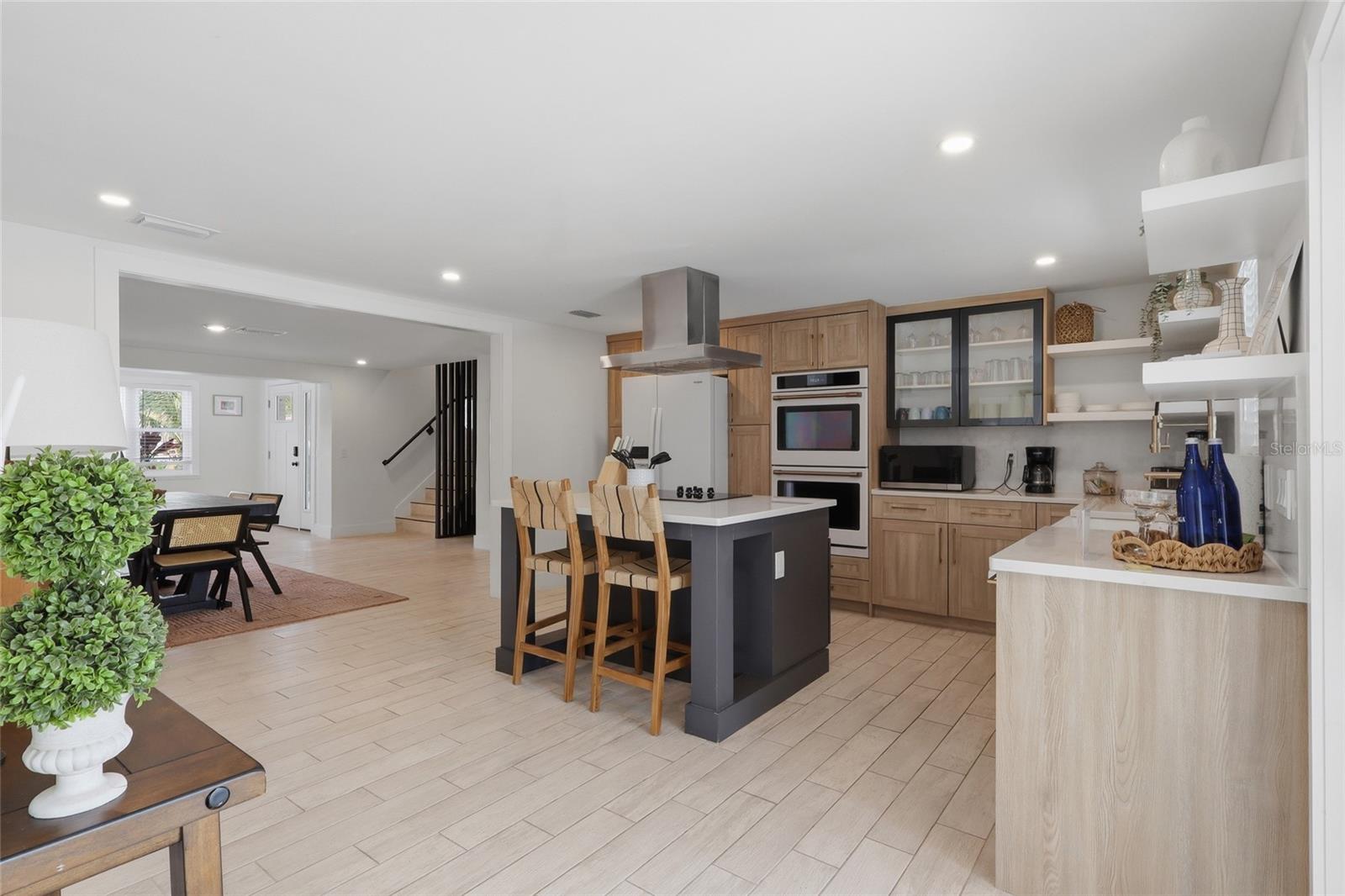 405 28th, Holmes Beach, FL 34217