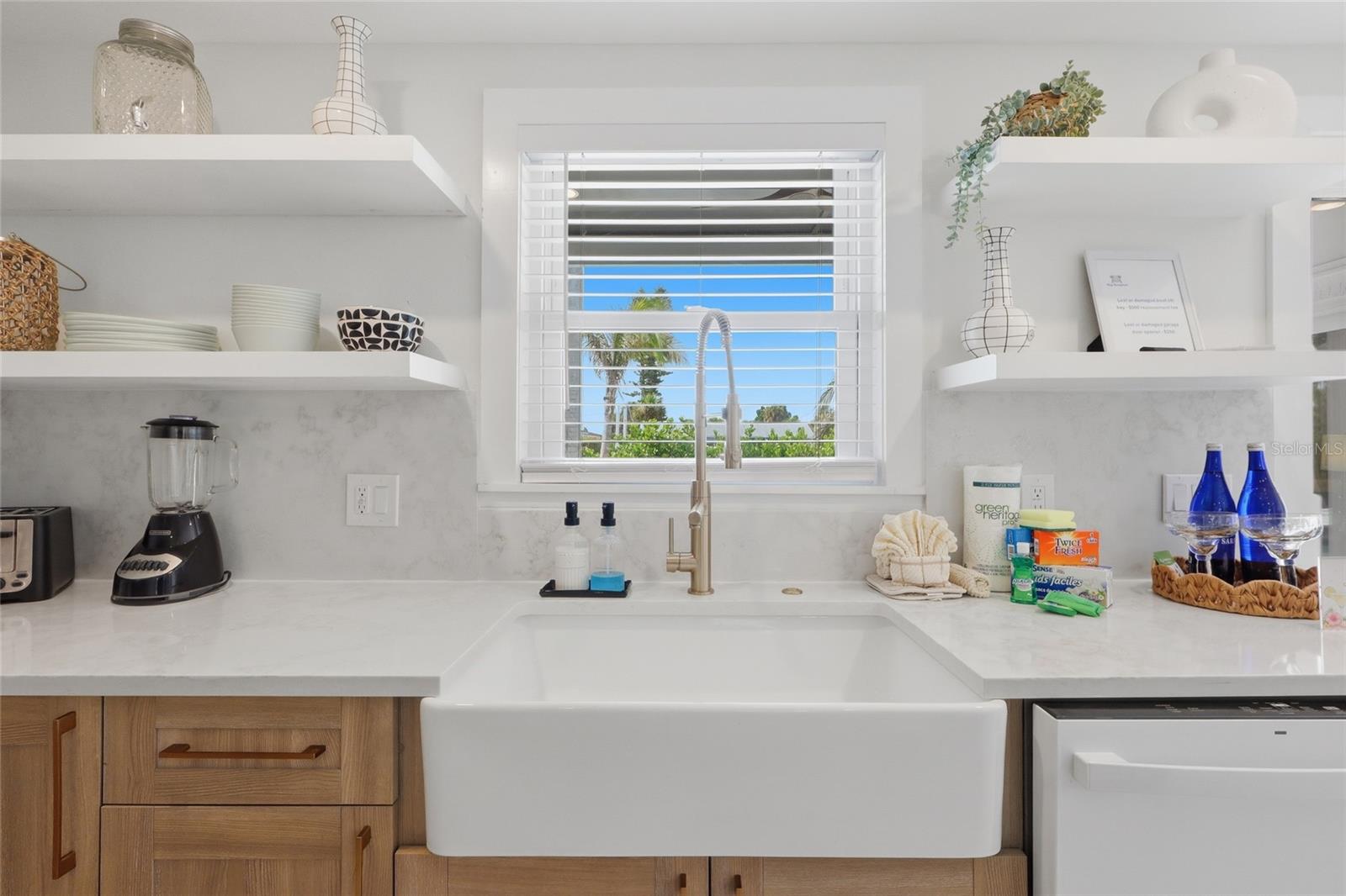 405 28th, Holmes Beach, FL 34217