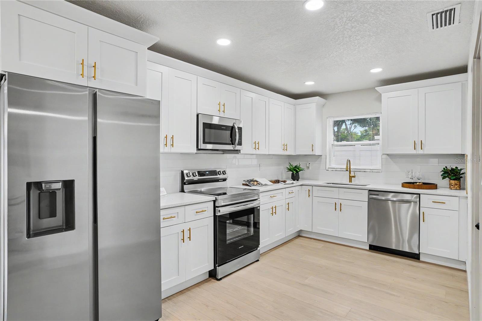 9111 109th, Seminole, FL 33777