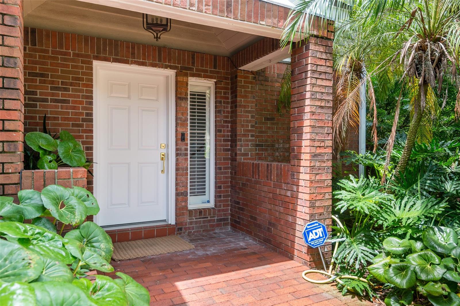 4907 Pilgrims Path, Tampa, FL 33611