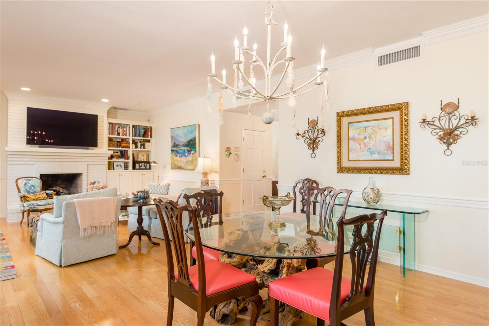 4907 Pilgrims Path, Tampa, FL 33611