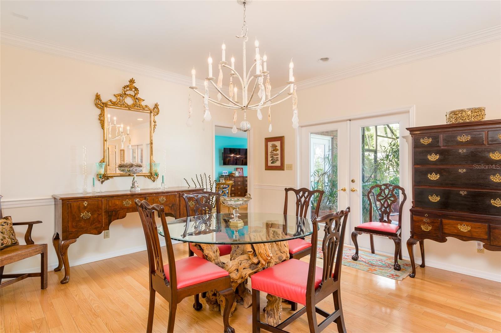 4907 Pilgrims Path, Tampa, FL 33611
