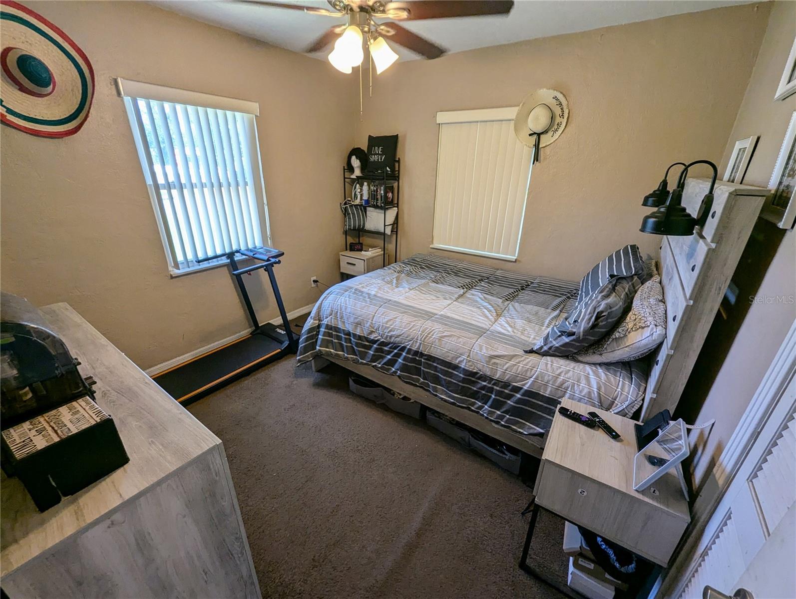 2749 16th, St Petersburg, FL 33713