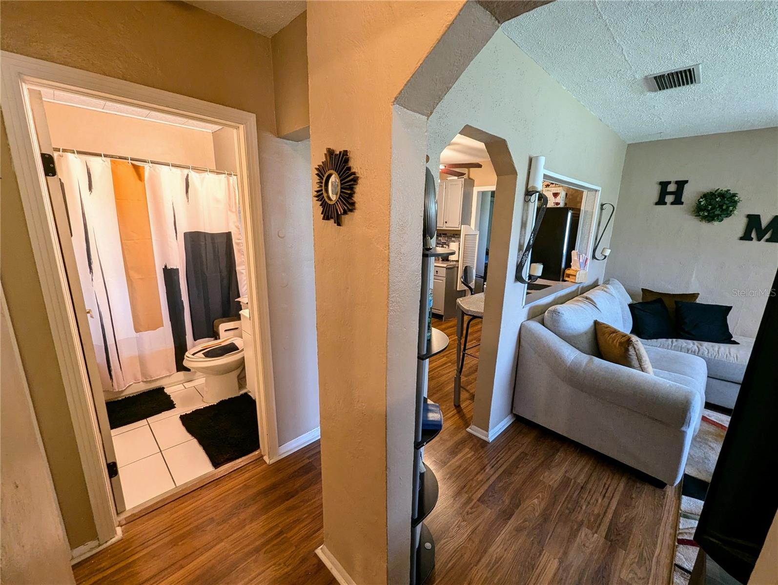 2749 16th, St Petersburg, FL 33713