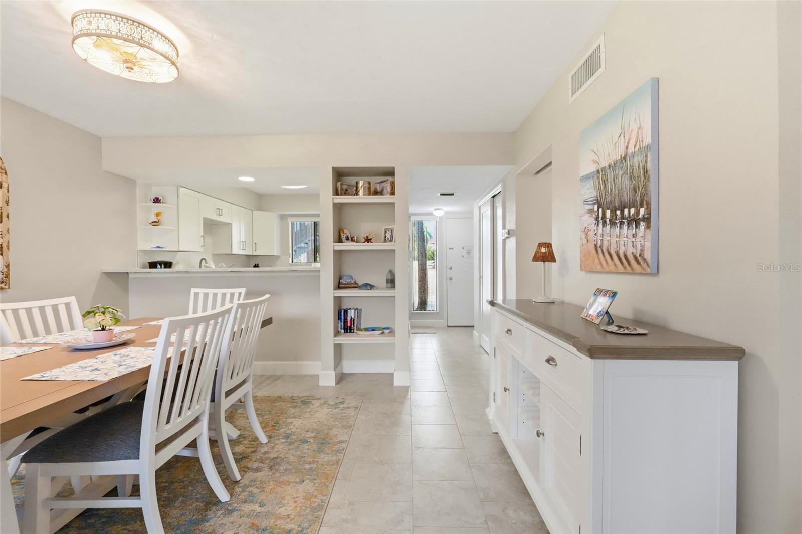 1801 Gulf Unit 114, Bradenton Beach, FL 34217