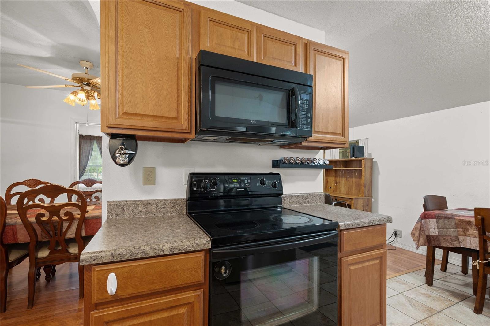 14927 14th, Dade City, FL 33523