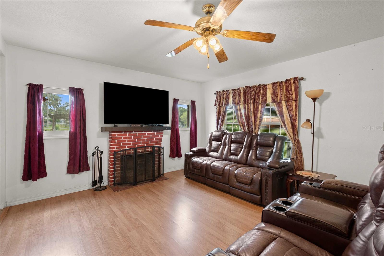 14927 14th, Dade City, FL 33523