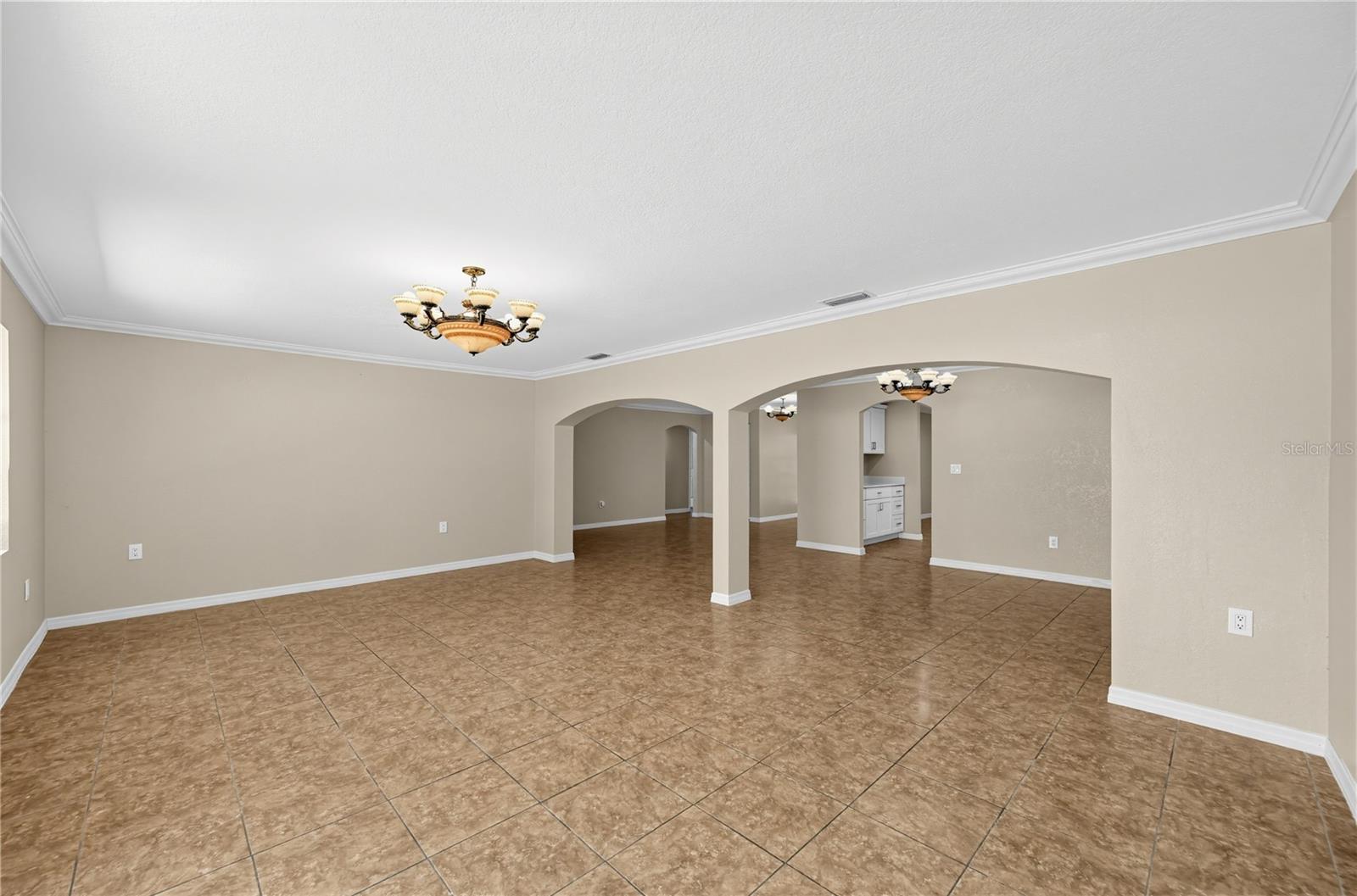915 Seminole, Tarpon Springs, FL 34689