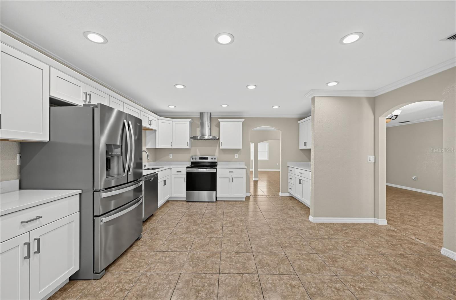 915 Seminole, Tarpon Springs, FL 34689