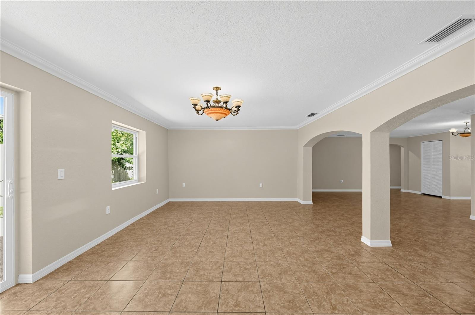 915 Seminole, Tarpon Springs, FL 34689