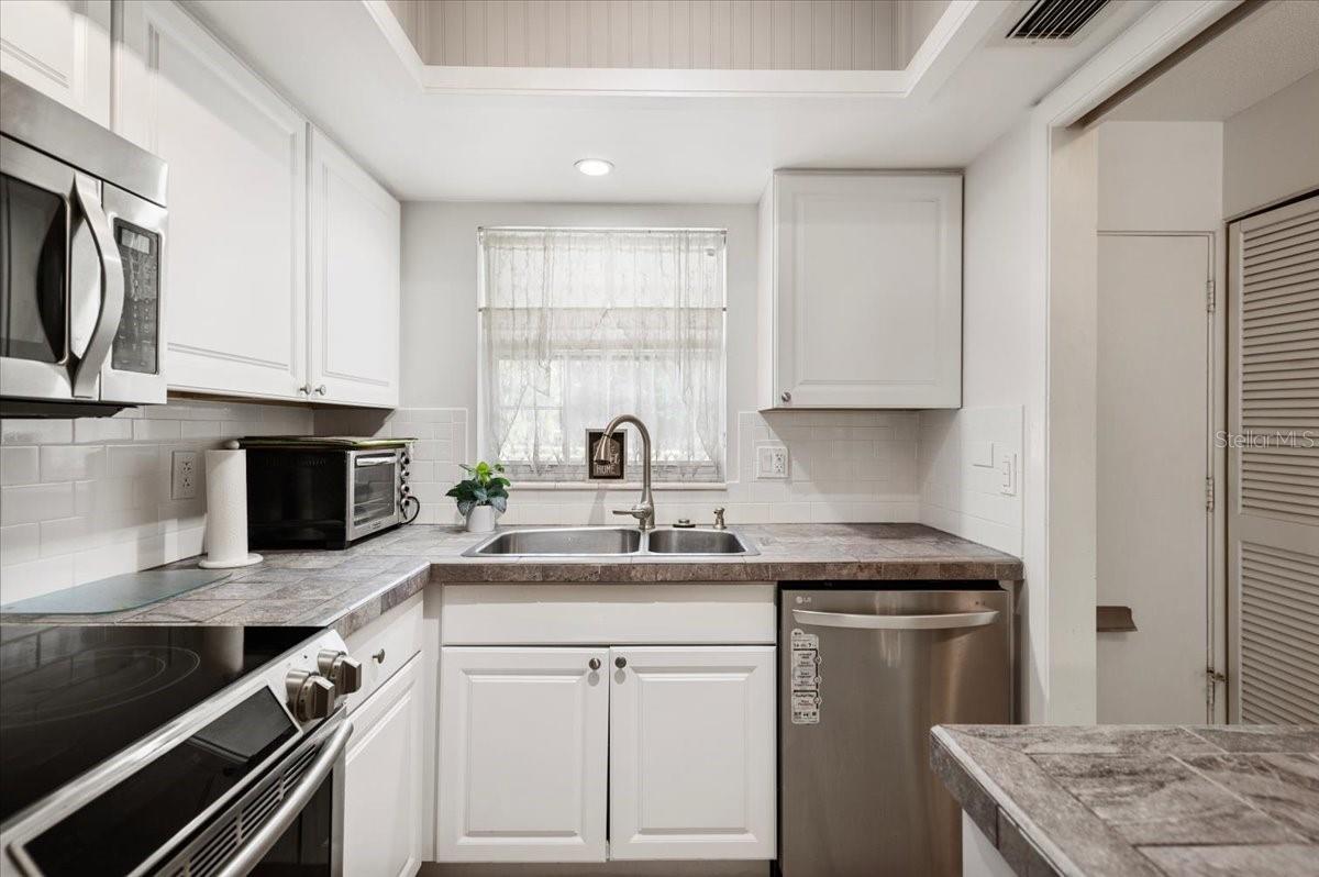 2753 Golf Course Unit 104, Sarasota, FL 34234