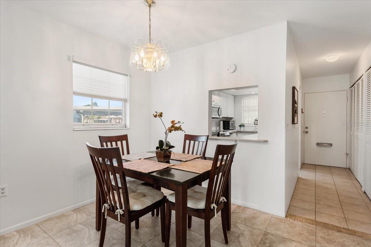 2753 Golf Course Unit 104, Sarasota, FL 34234