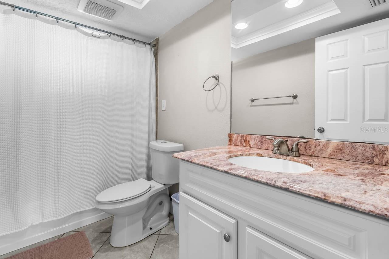 7036 13th, Sarasota, FL 34243