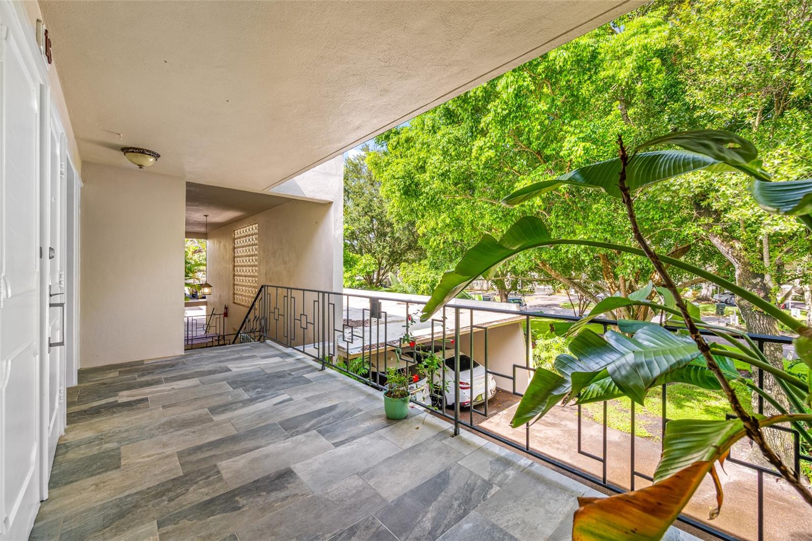 16 Country Club Unit 16, Largo, FL 33771