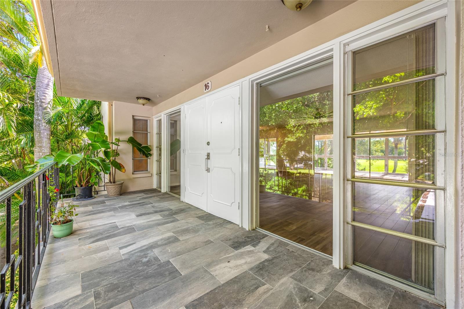 16 Country Club Unit 16, Largo, FL 33771