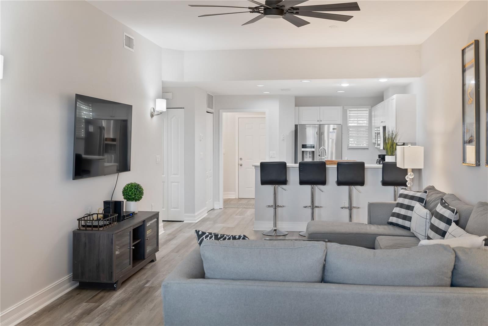 3702 54th Unit 102, Bradenton, FL 34210