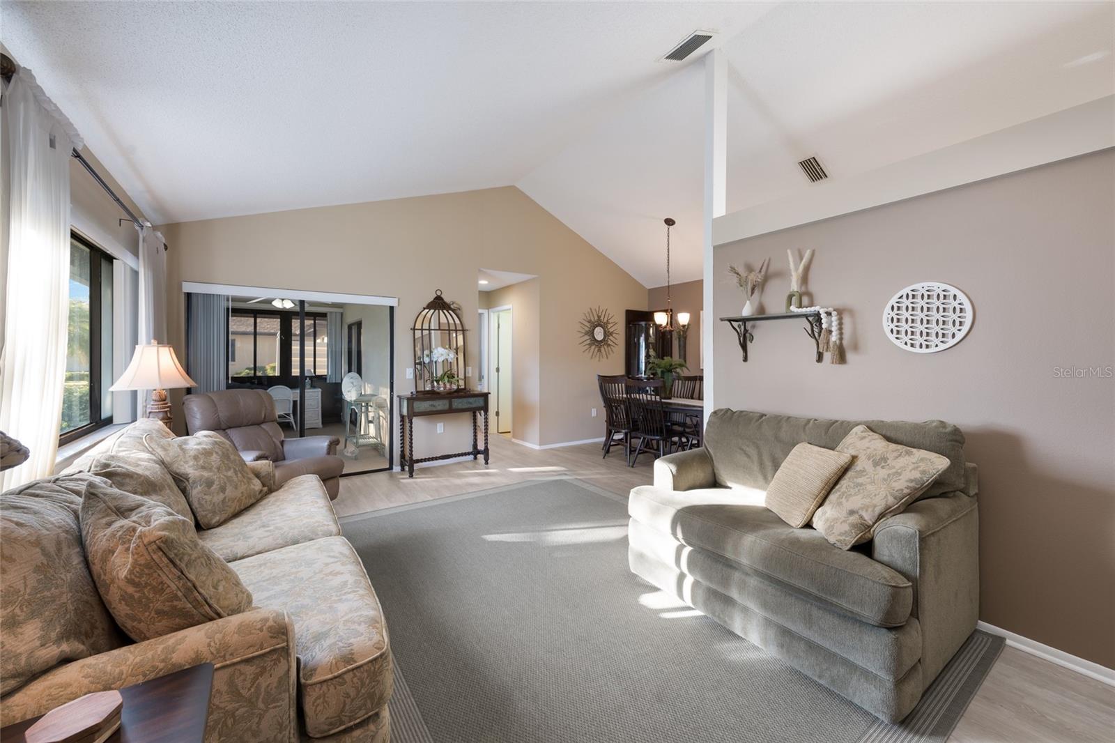 3451 51st Avenue, Bradenton, FL 34210