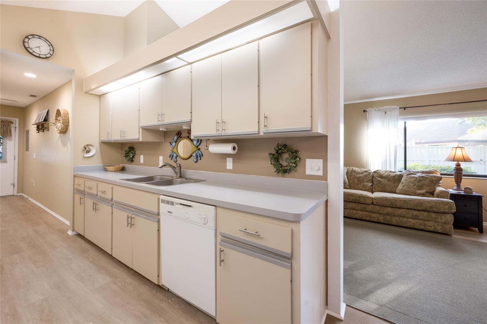 3451 51st Avenue, Bradenton, FL 34210