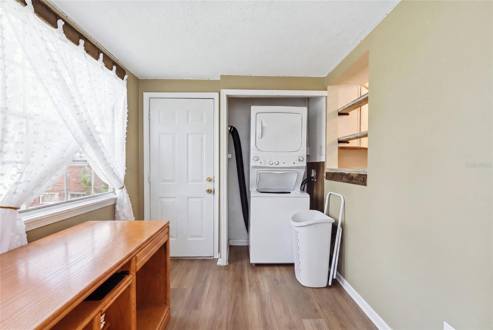 4507 9th Unit I8, Bradenton, FL 34207