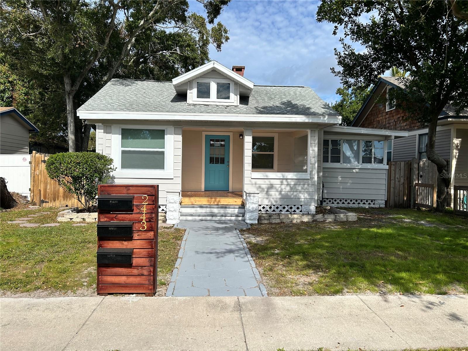 2443 4th, St Petersburg, FL 33713