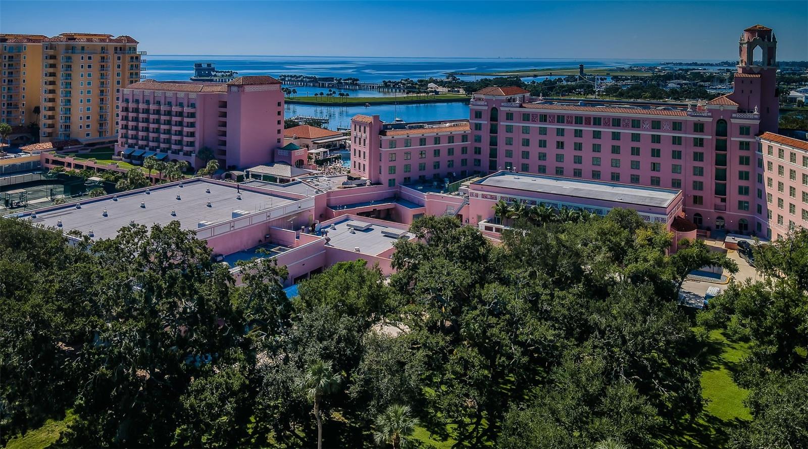 700 Beach Unit 308, St Petersburg, FL 33701
