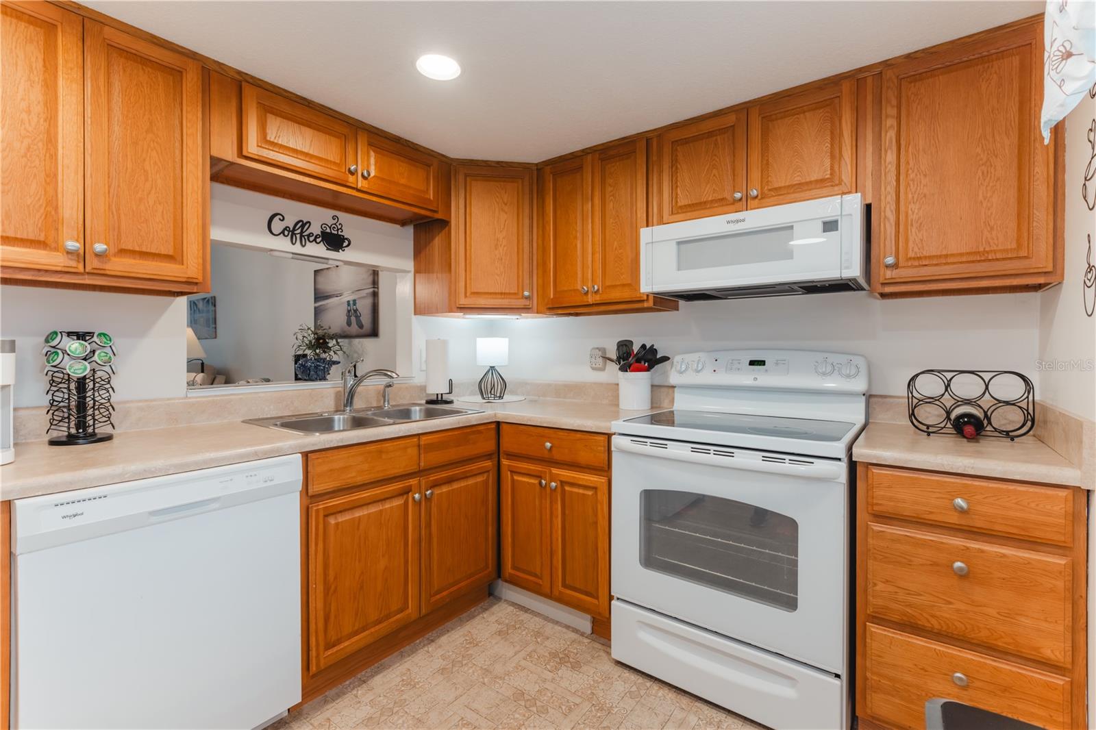 19029 Us Highway 19 Unit 2-4, Clearwater, FL 33764