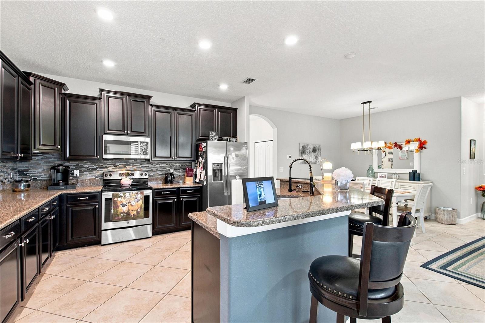 8961 Dove Valley, Davenport, FL 33896