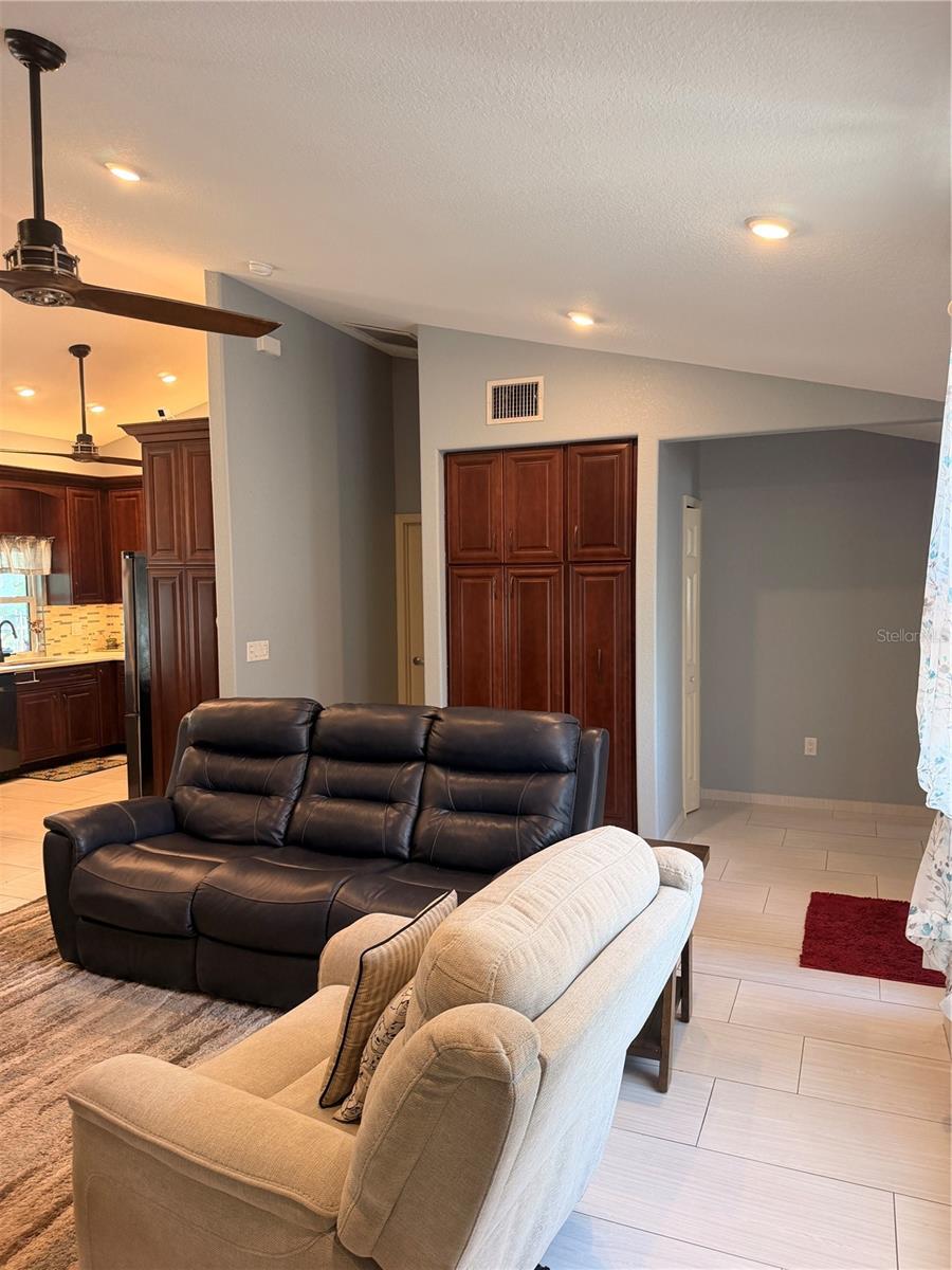 1521 Foxcroft, Palm Harbor, FL 34683