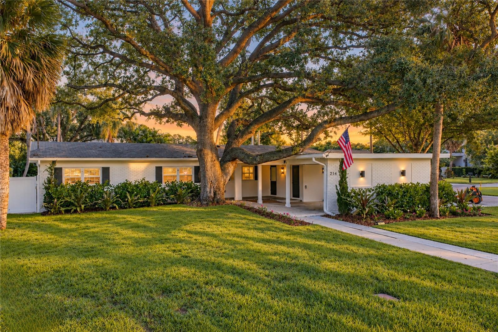 214 Treasure, Tampa, FL 33609