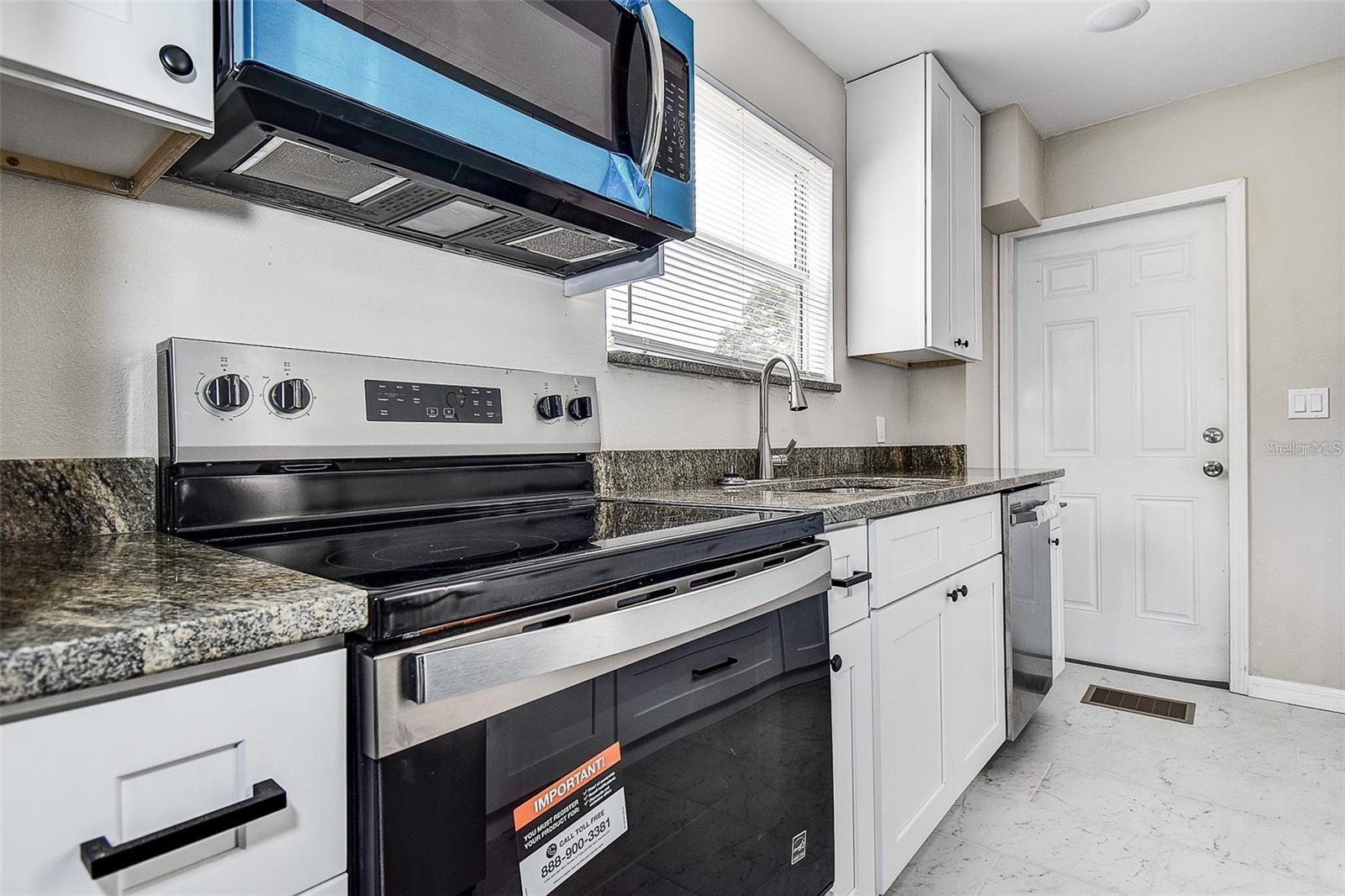1438 10th, St Petersburg, FL 33705