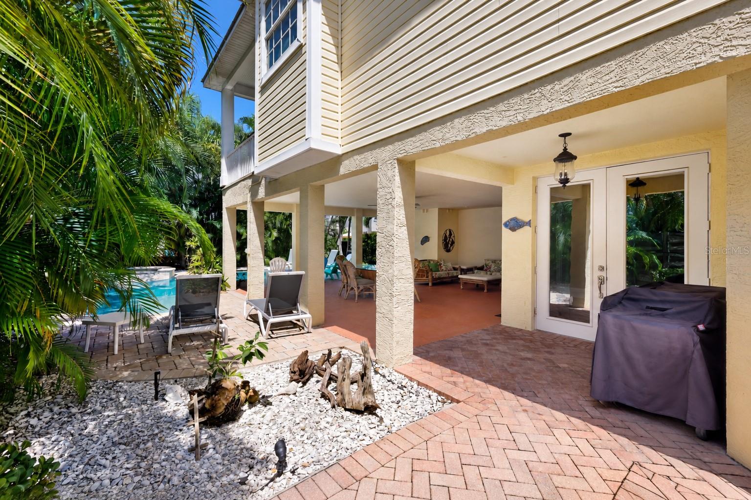 310 63rd St, Bradenton Beach, FL 34217