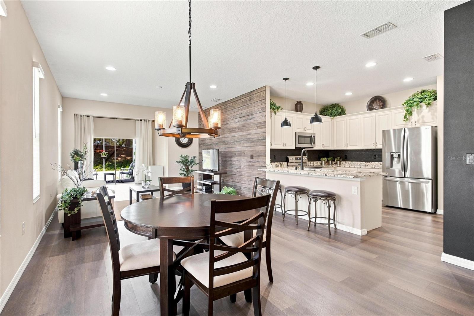27001 White Plains, Leesburg, FL 34748