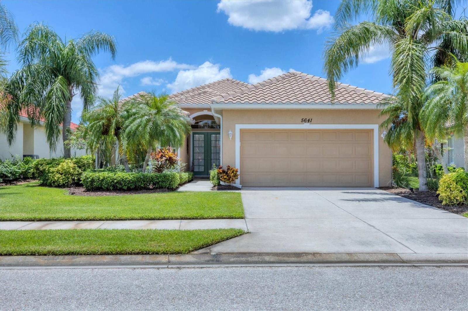 5641 Whispering Oaks, North Port, FL 34287