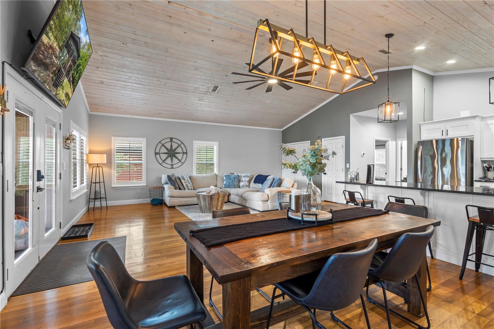 314 880th, Old Town, FL 32680