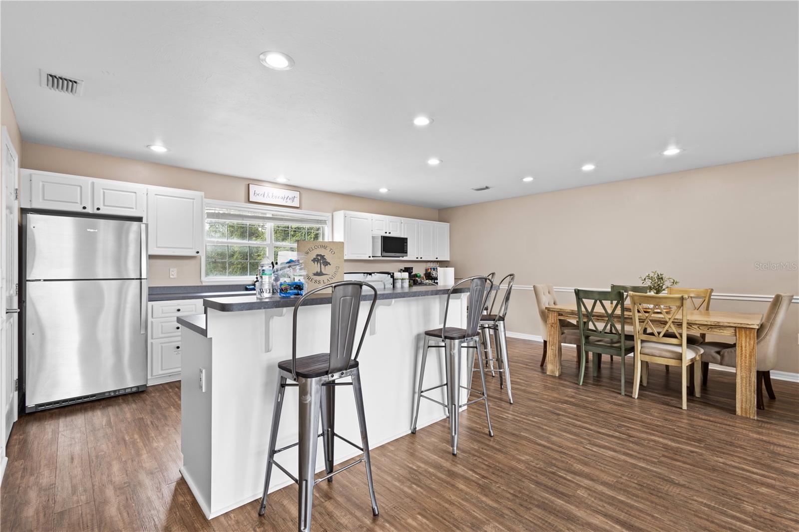190 Riverside West, Branford, FL 32008
