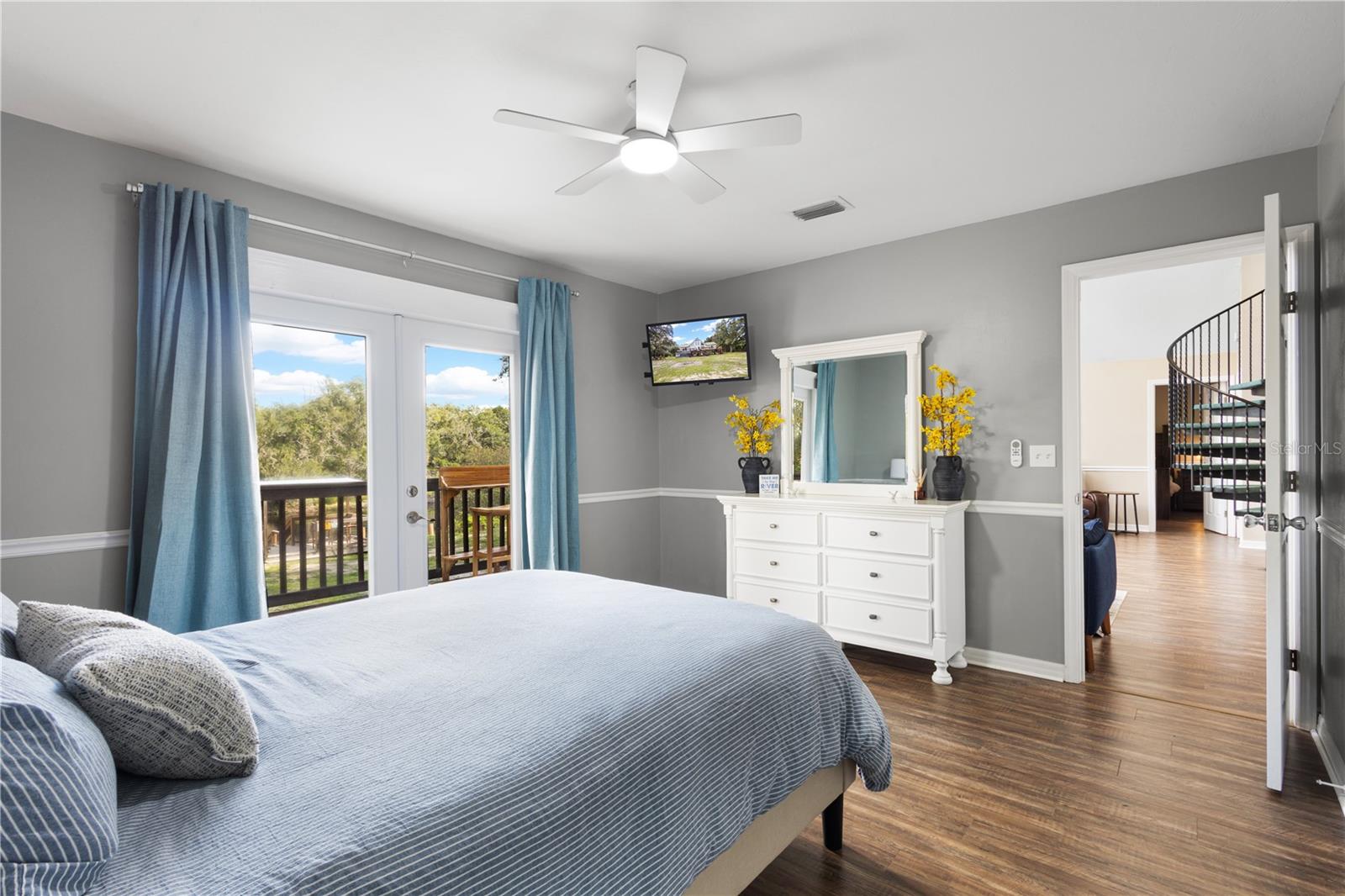 190 Riverside West, Branford, FL 32008