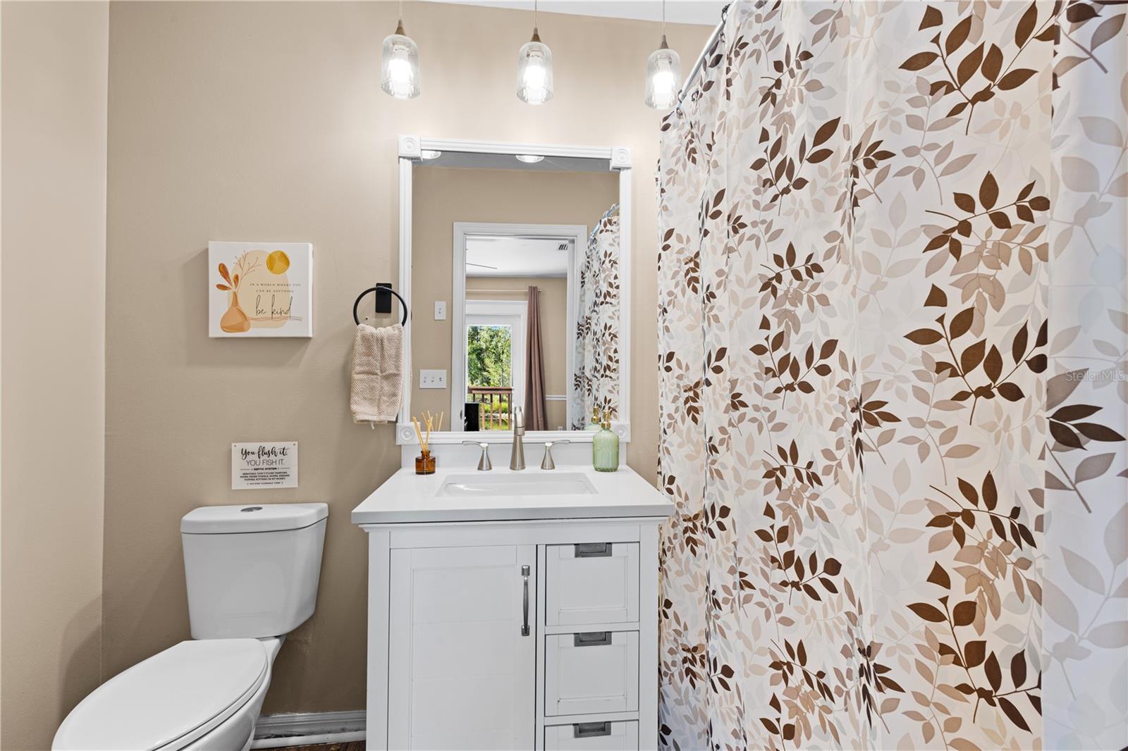 190 Riverside West, Branford, FL 32008