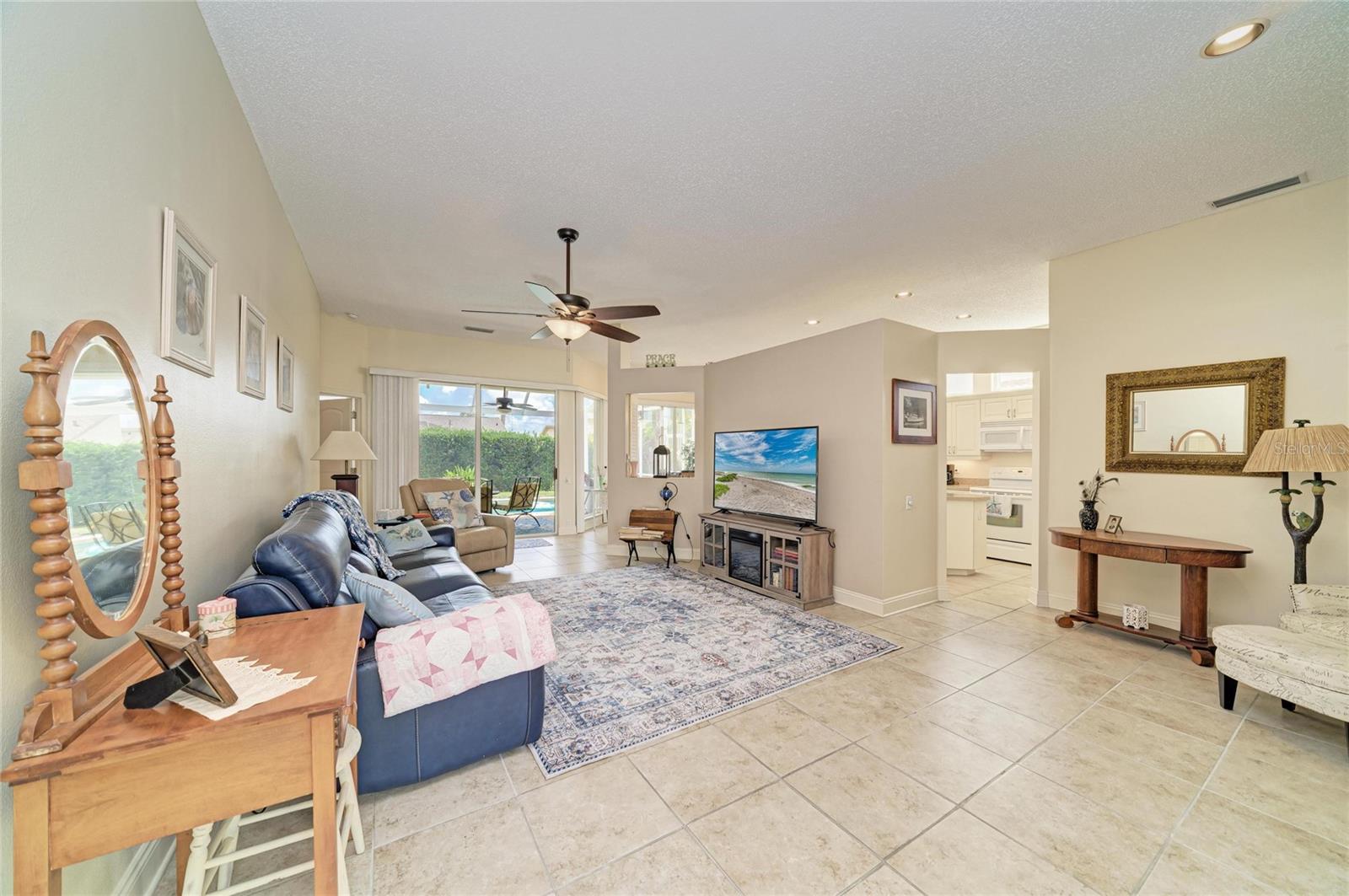 4729 Peridia, Bradenton, FL 34203