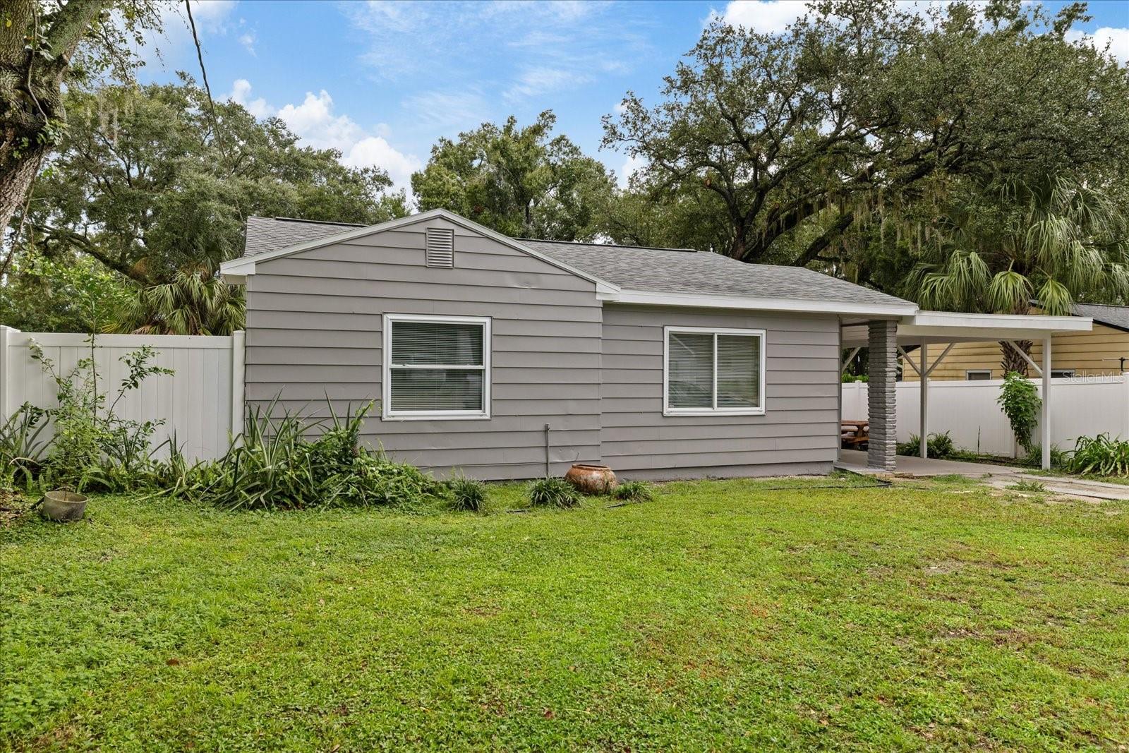 7710 Darmouth, Tampa, FL 33604