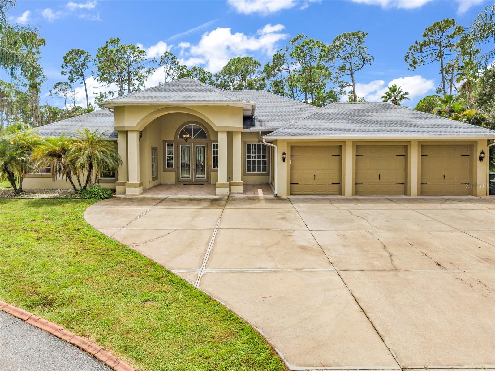 3605 Tropicaire, North Port, FL 34286
