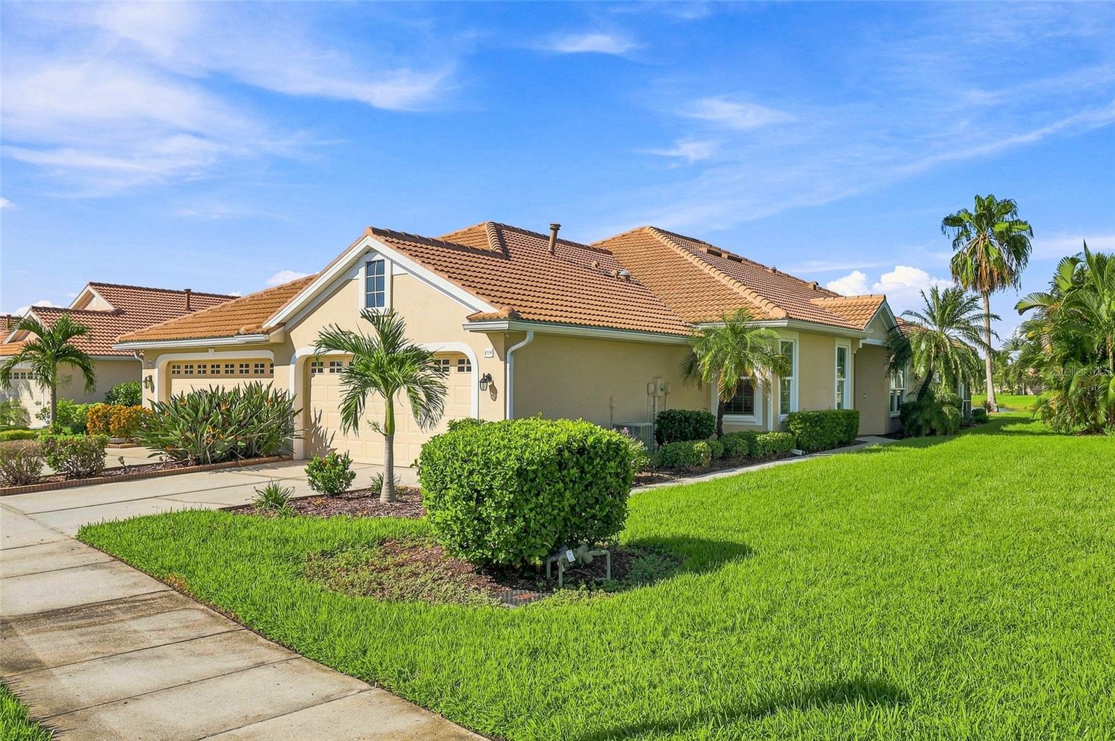 4350 Whispering Oaks Dr, North Port, FL 34287