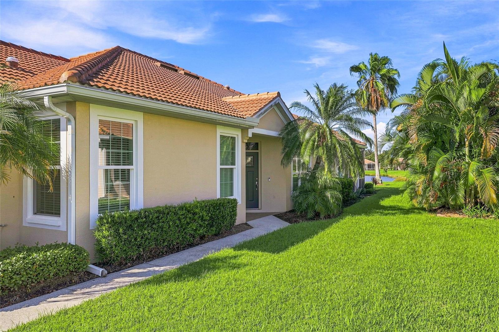 4350 Whispering Oaks Dr, North Port, FL 34287